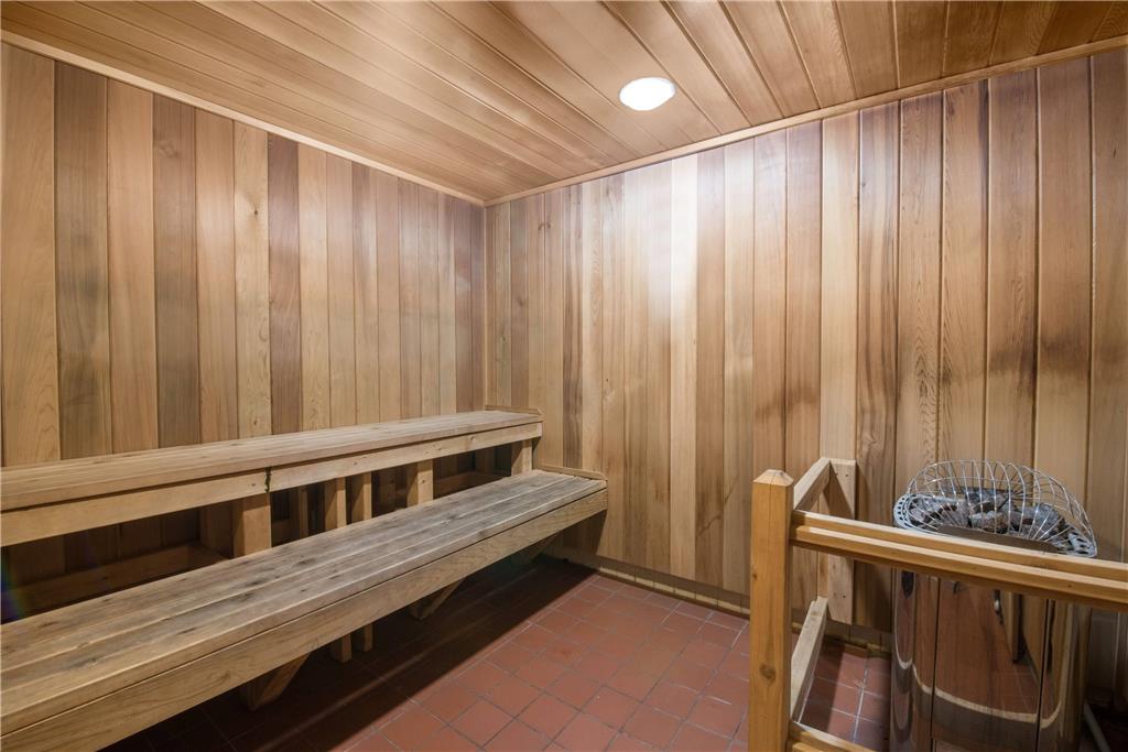 Days Inn by Wyndham Duluth Lakewalk - photo 14