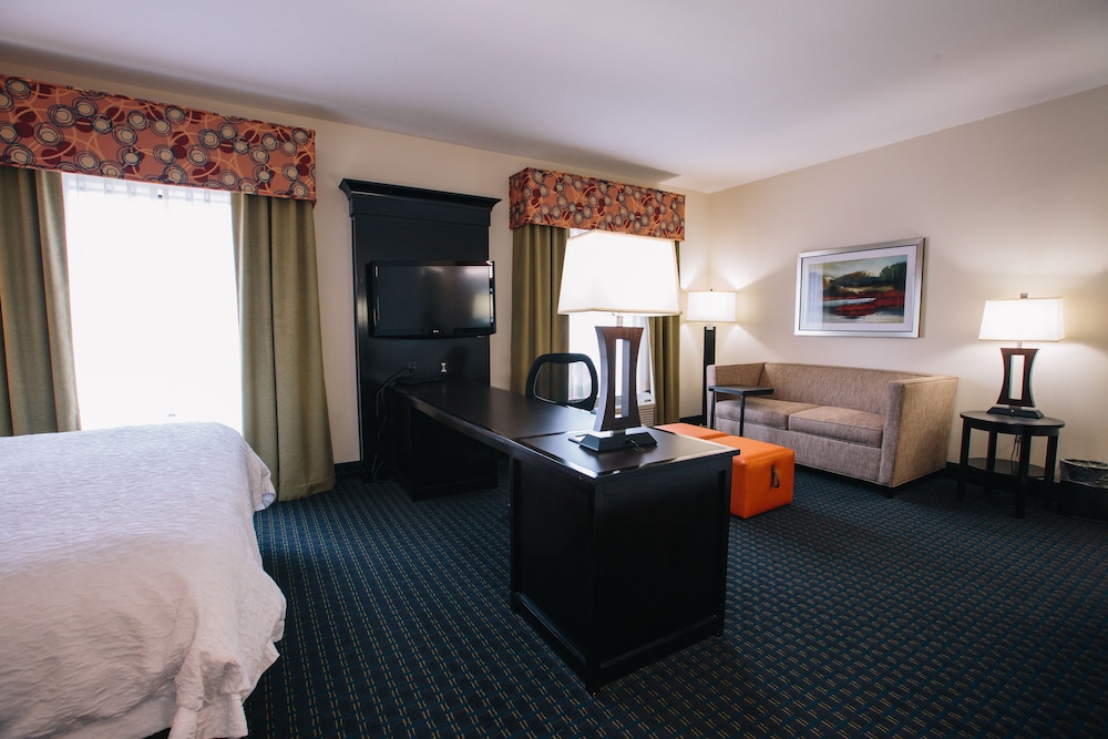 Hampton Inn & Suites Effingham - photo 40