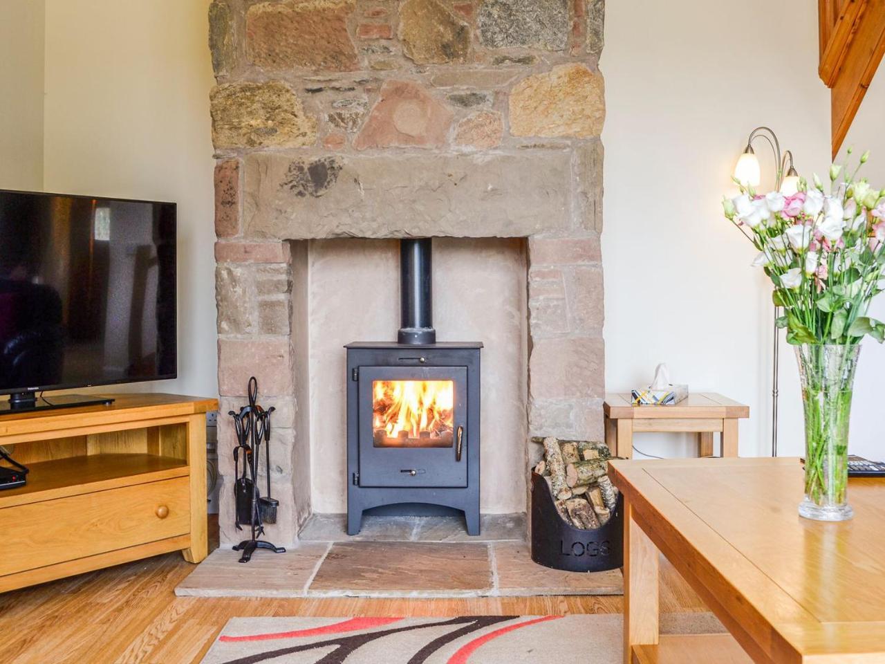 Woodside 16889006 — Blairgowrie