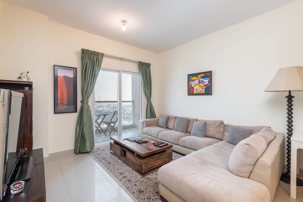 Luxurious 1 Bedroom Apartment in Red Residency Sport City Dubai — 4-Star Luxury Hotel in Dubai, United Arab Emirates