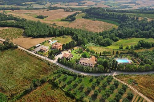 Agriturismo Canale — 4-Star Luxury Hotel in Peccioli, Italy
