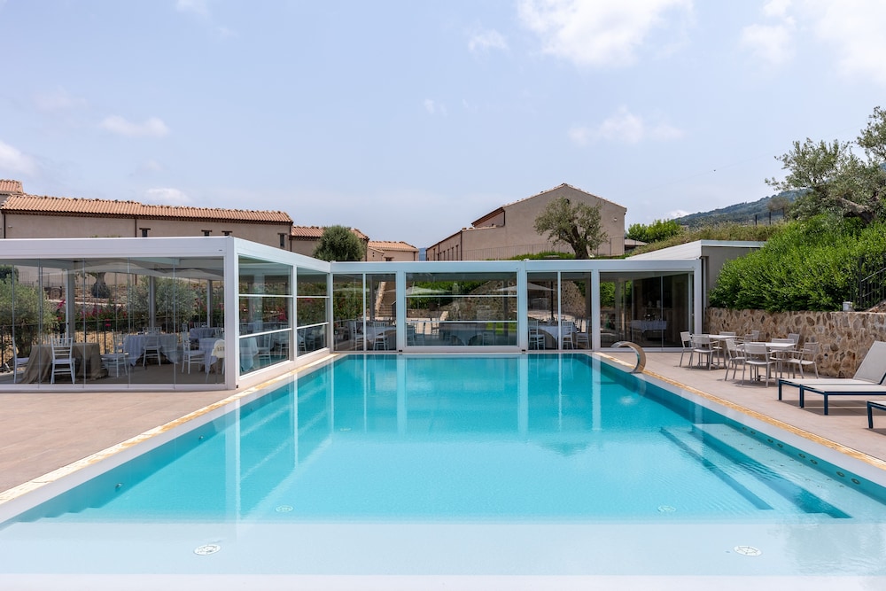 Borgo d'Orlando — 4-Star Luxury Hotel in Mirto, Italy