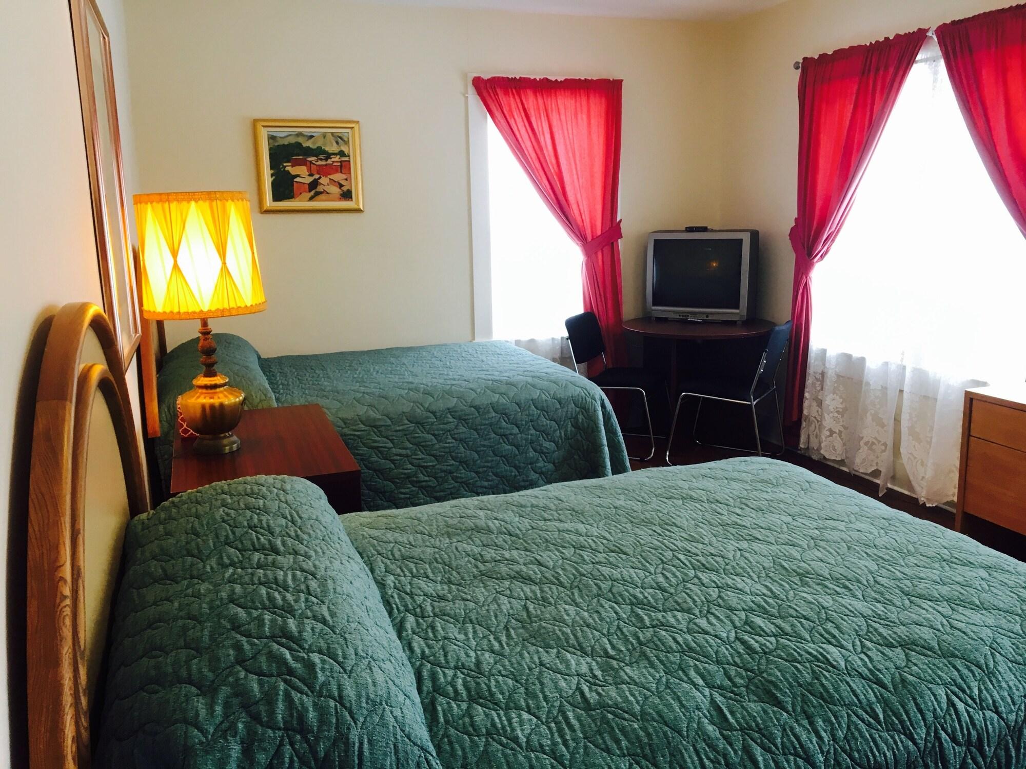Kenoza Lake View Manor — hotel in Jeffersonville