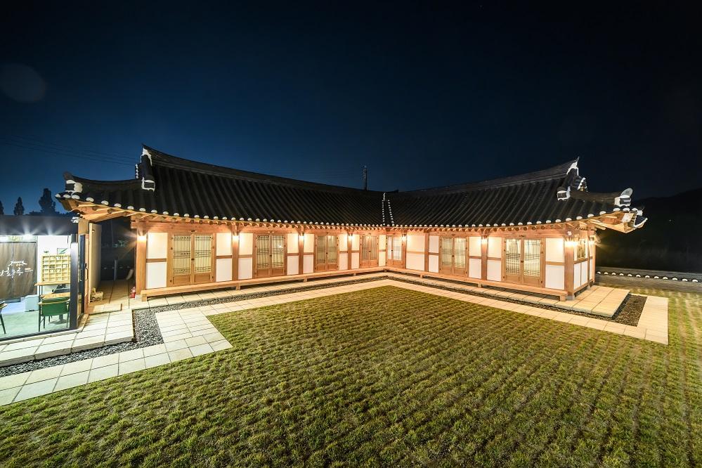 Gyeongju Wonhwaru in Gyeongju, South Korea