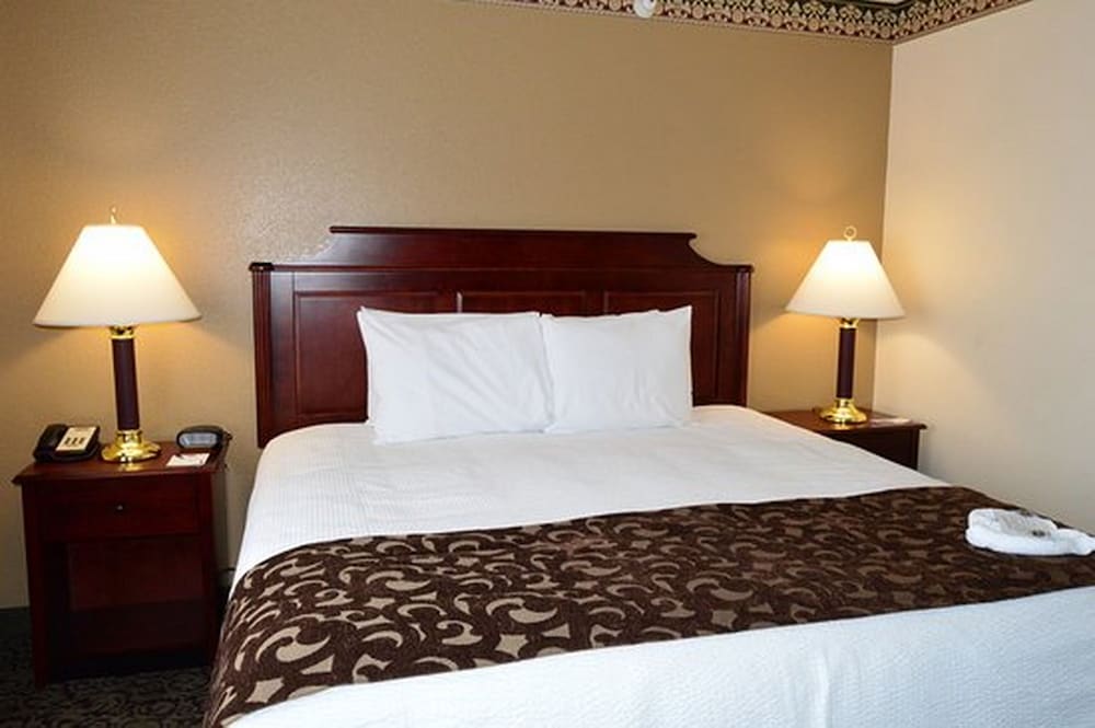 FairBridge Inn Express - photo 5