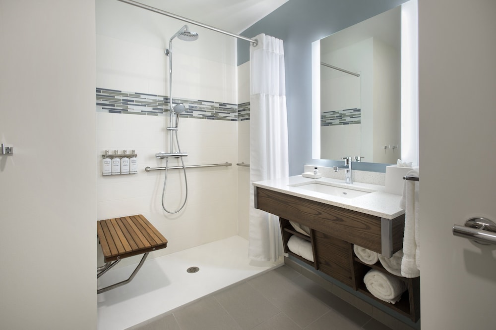 EVEN Hotel Pittsburgh Downtown by IHG - photo 13