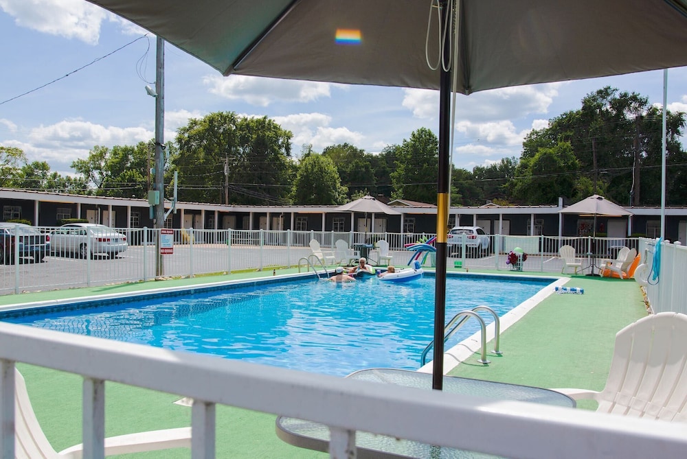 Current River Inn — hotel in Van Buren