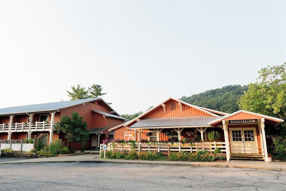 Brown County Inn - photo 54