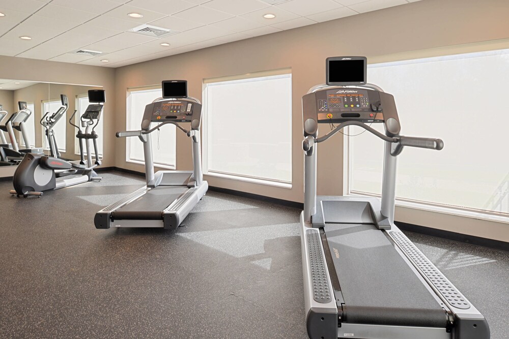 TownePlace Suites by Marriott Laplace - photo 15