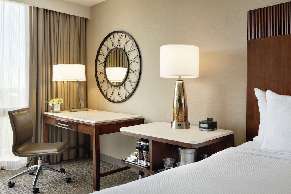 Hilton Fort Collins - photo 26