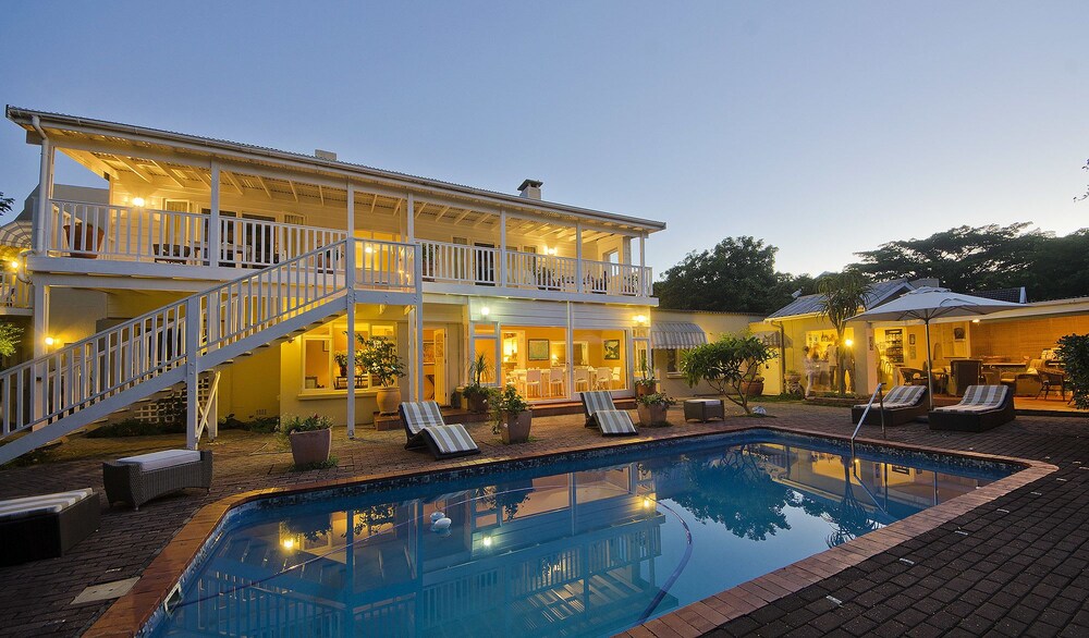 Island Villa — 4-Star Luxury Hotel in Knysna, South Africa