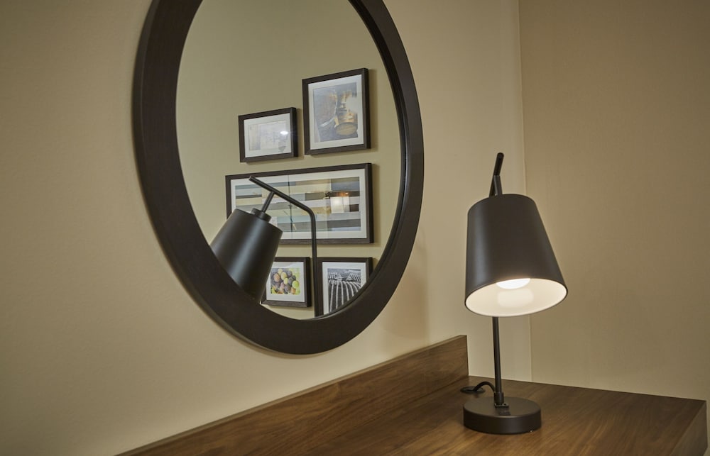 Hampton Inn & Suites Roseburg - photo 5