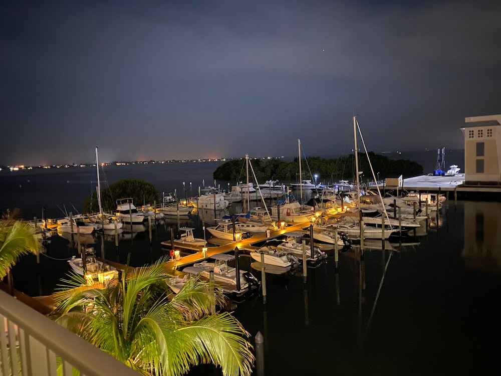 Compass Hotel by Margaritaville Anna Maria Sound - photo 17