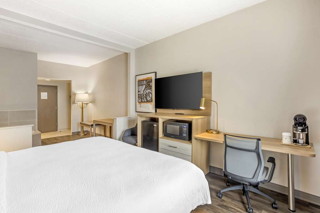 Best Western Plus Heritage Rail Inn Suites - photo 50