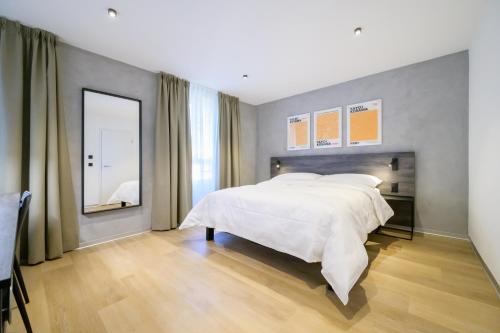 Hôtel Arnold self check in in Neuchatel, Switzerland