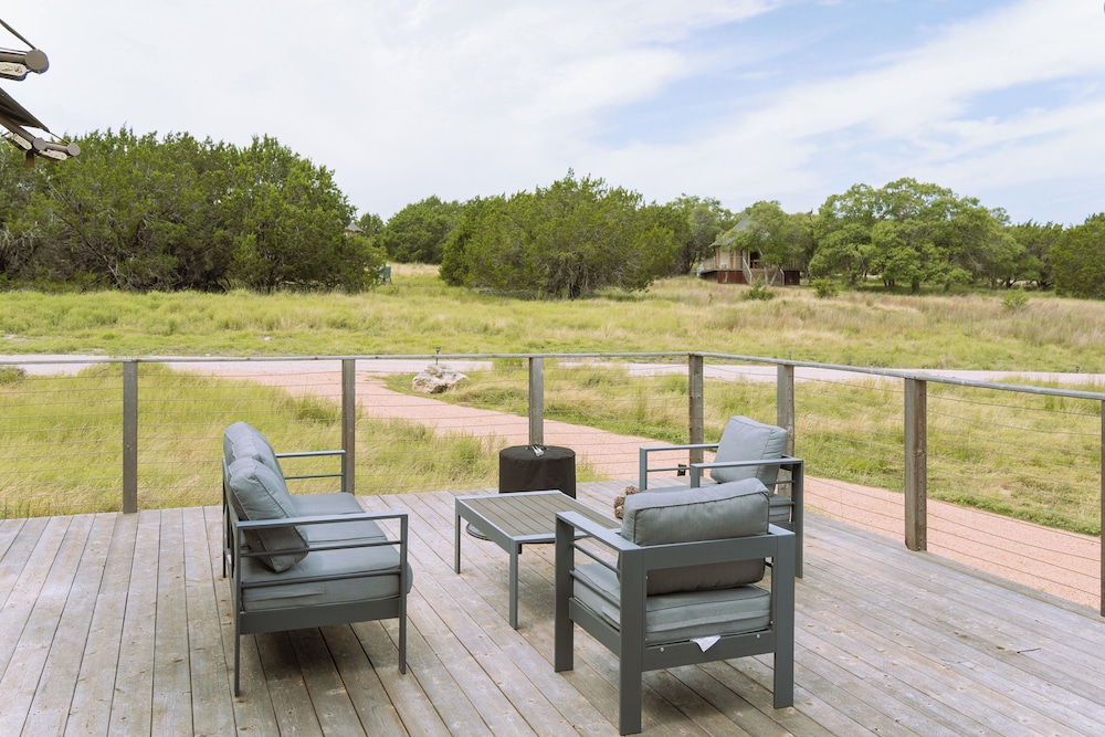Outdoorsy Hill Country - photo 31