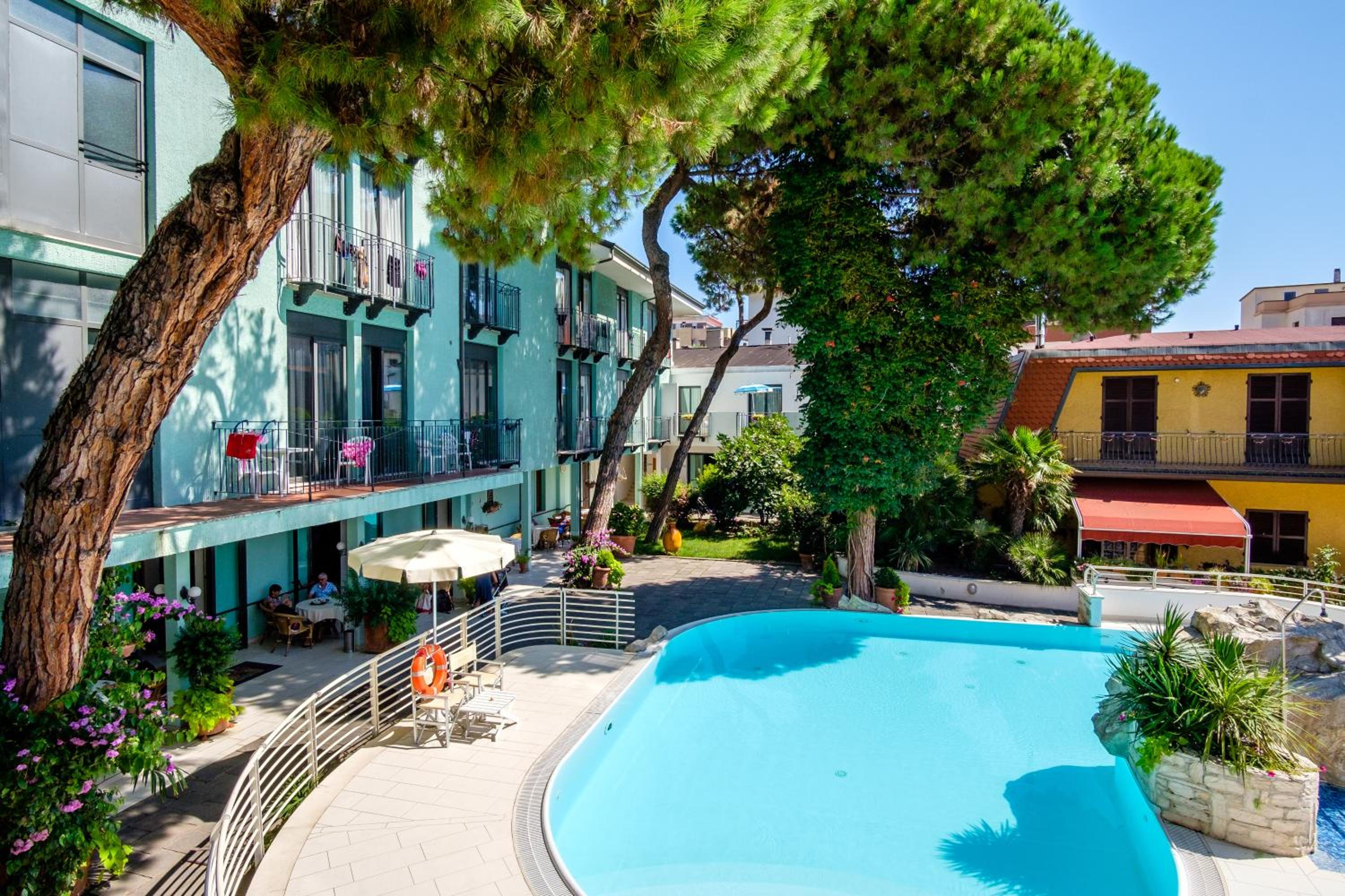 Hotel Bristol — Rimini