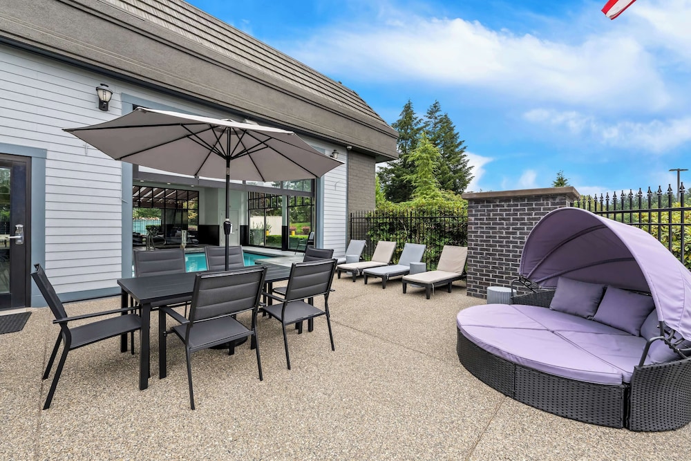 Best Western Plus Puyallup Hotel - photo 21