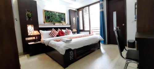 Sunrise B&B — 4-Star Luxury Hotel in New Delhi, India