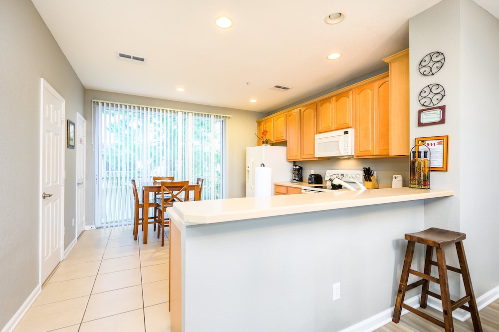 Vista Cay Resort Direct Townhomes by Millennium Management - photo 140