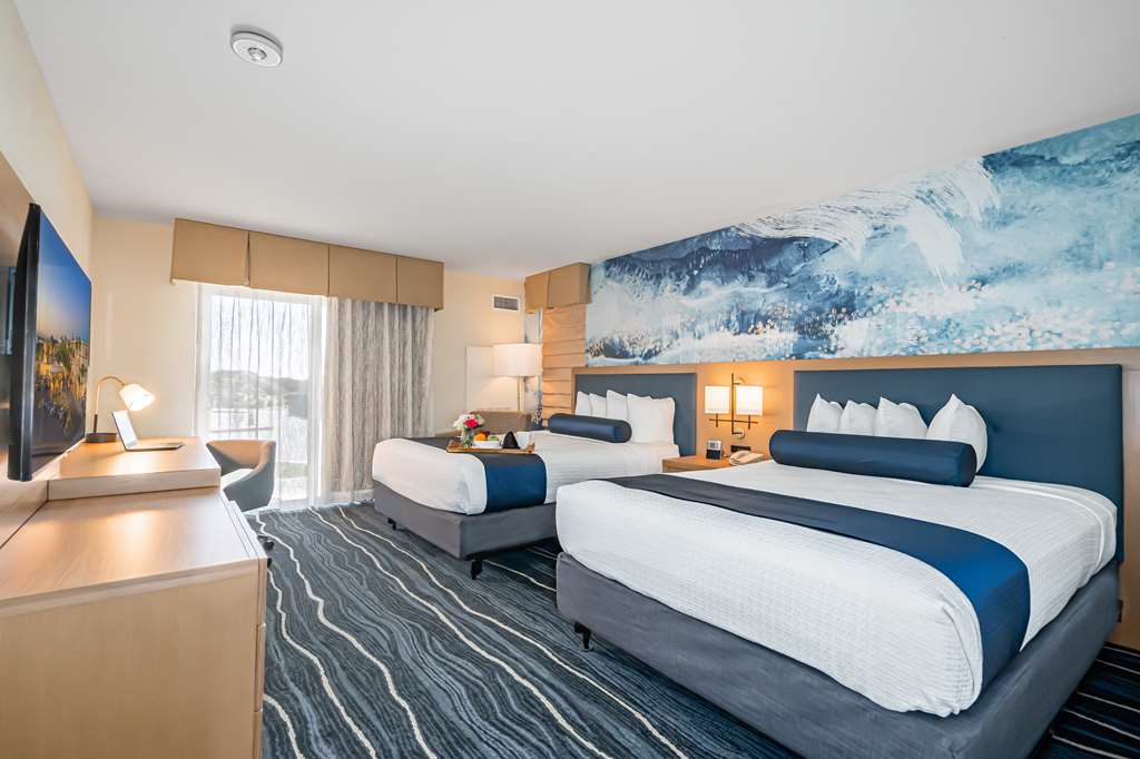 Best Western Plus Marina Gateway Hotel - photo 13