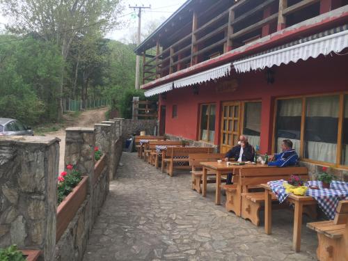 Kod Dace - carbon neutral hotel in Unknown City