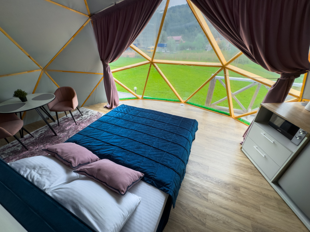 Sfera Glemping - carbon neutral hotel in Unknown City