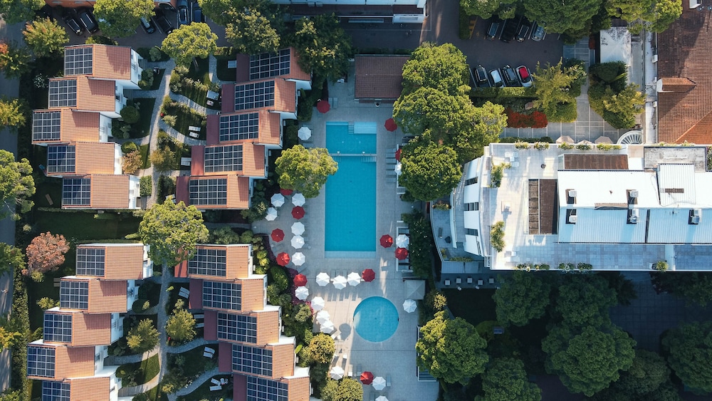 Union Lido Art & Park Hotel — 4-Star Luxury Hotel in Lido Di Jesolo, Italy