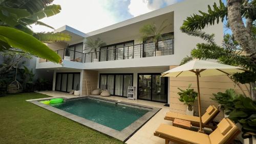 Admire Villa a luxury private villa with Pool — 4-Star Luxury Hotel in Legian, Indonesia
