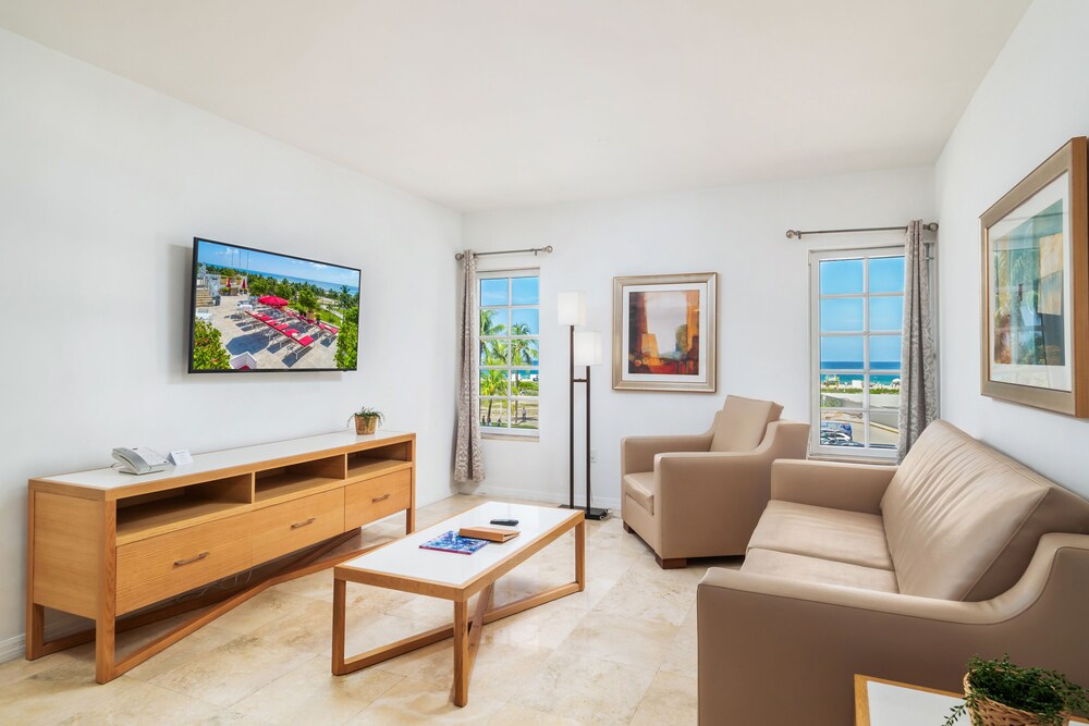 Bentley Hotel South Beach - photo 20