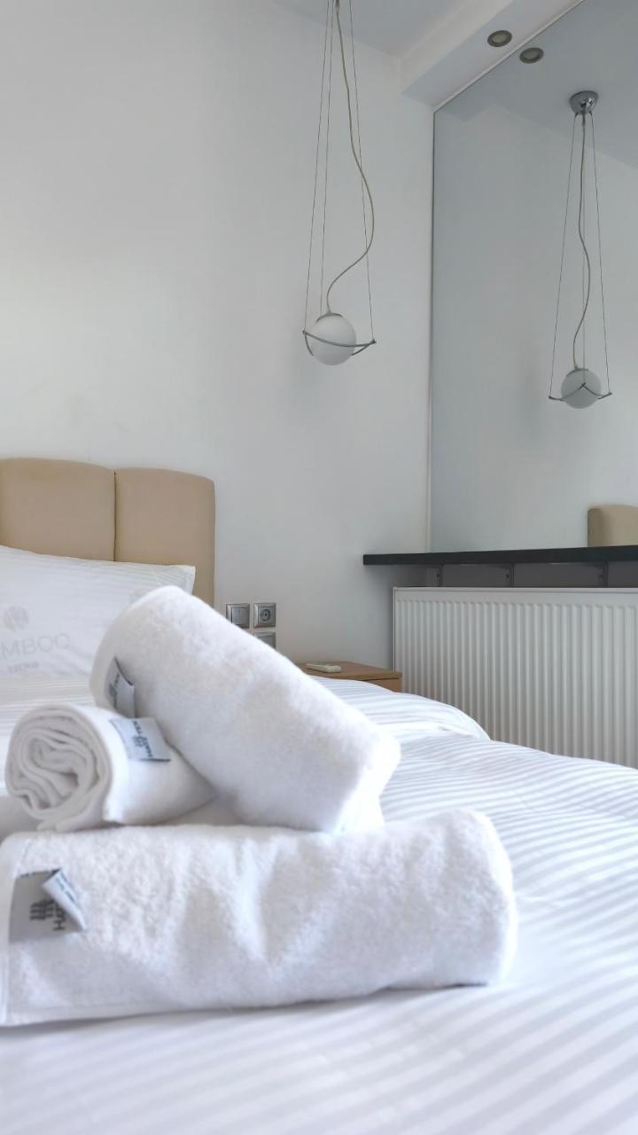 Mitropoleos Luxury Suites — 4-Star Luxury Hotel in Thessaloniki, Greece