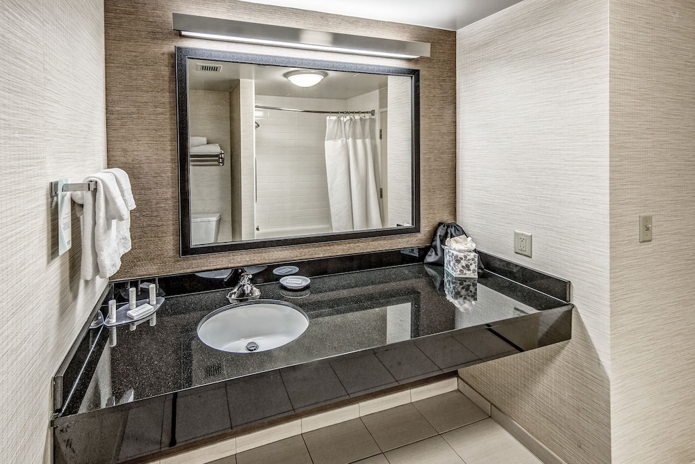 Fairfield Inn and Suites by Marriott Austin Northwest Domain - photo 12