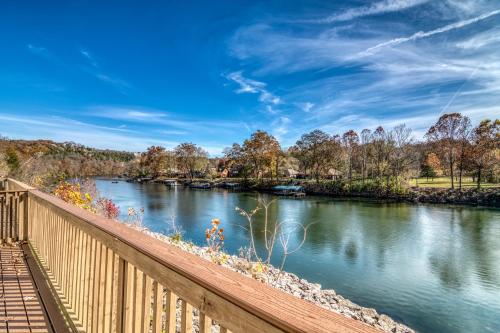 Family Friendly condo at Diamond Resorts — 4-Star Luxury Hotel in Branson, United States