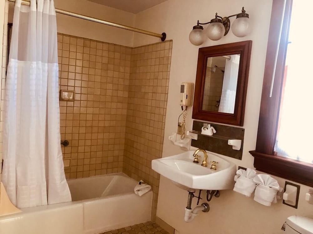 Pacific Grove Inn - photo 61