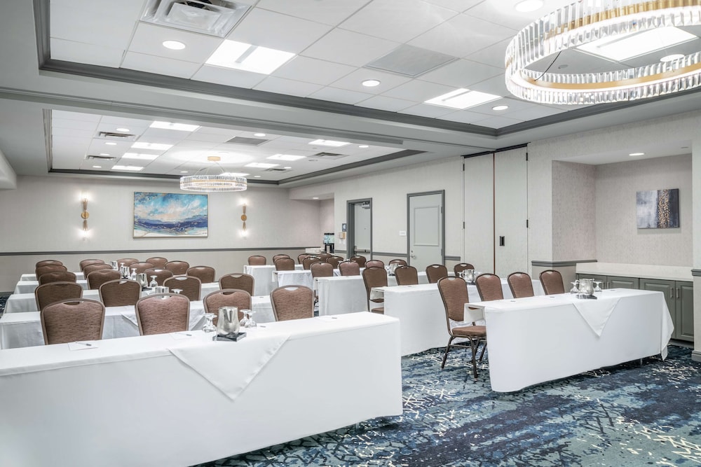 Hilton Garden Inn Pittsburgh Southpointe - photo 45