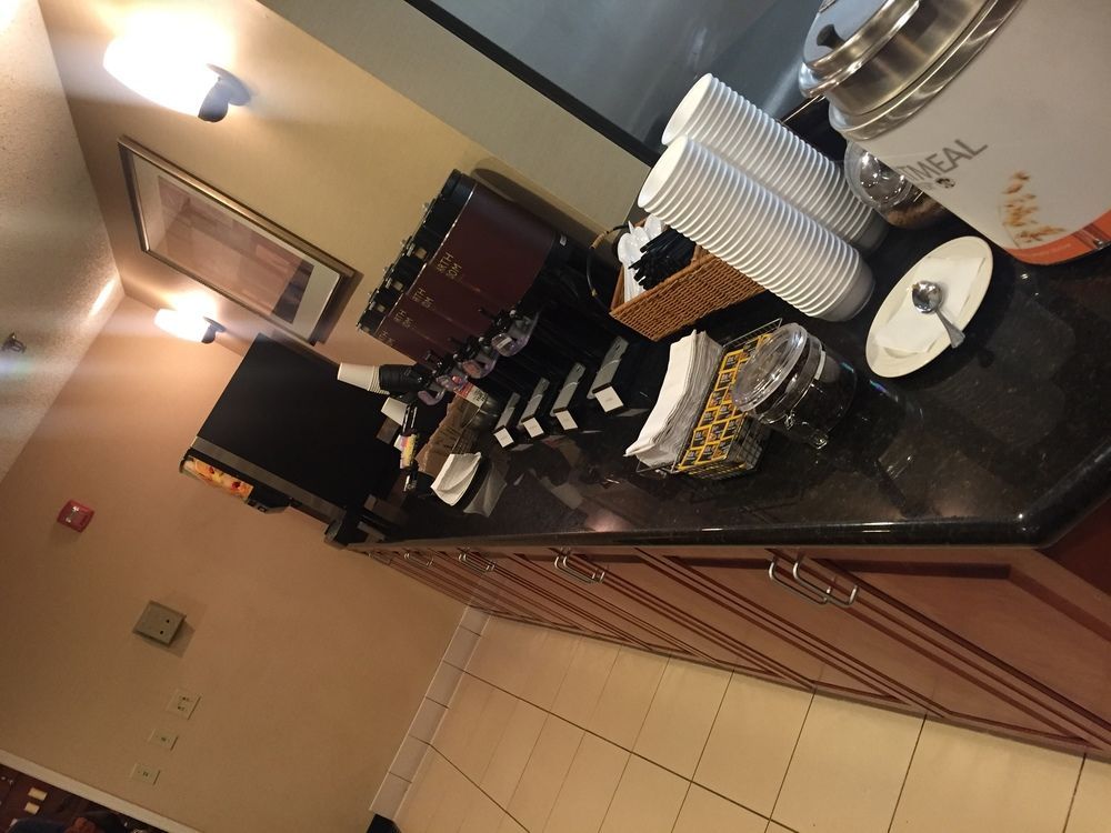 Doral Inn & Suites Miami Airport West - photo 4
