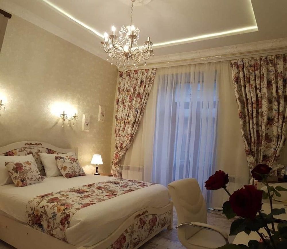 English Home Tbilisi
