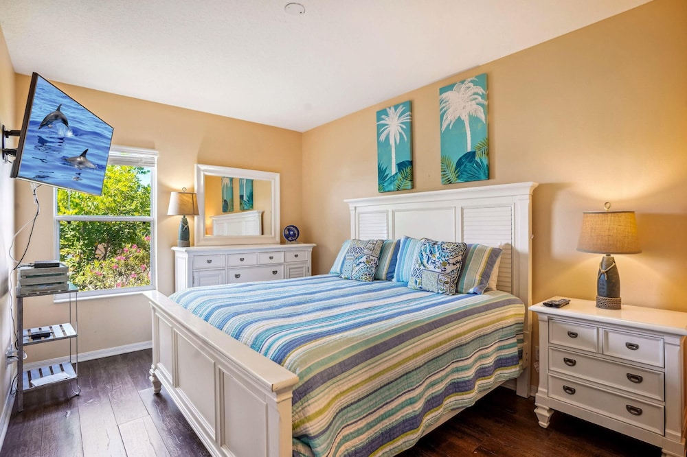 Amadeus 5 in Saint Pete Beach, United States