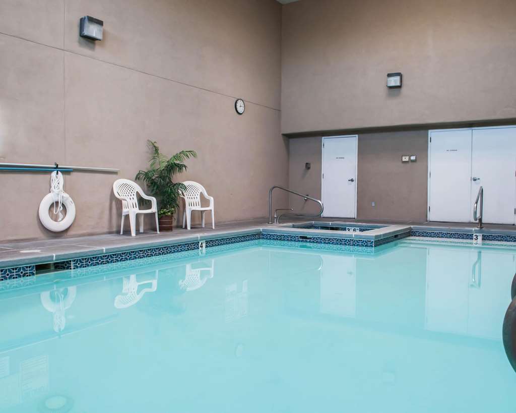 Econo Lodge Albuquerque Old Town - photo 20