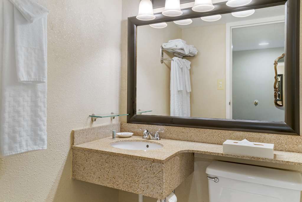 Best Western Greenfield Inn - photo 59