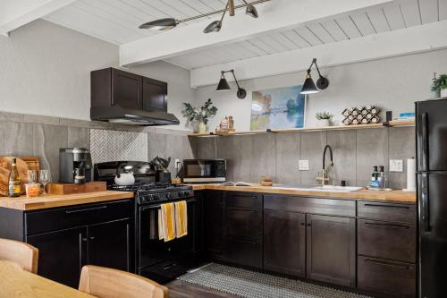 Mountainside Modern — Big Bear Lake — photo 5