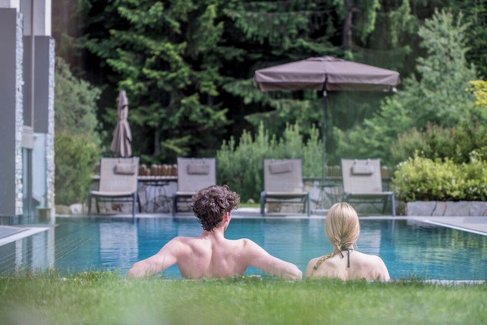 Sporthotel Zoll — 4-Star Luxury Hotel in Vipiteno, Italy