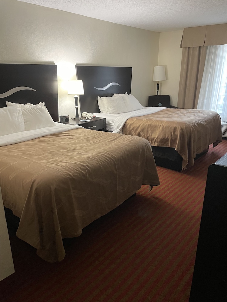 Quality Inn & Suites Somerset Downtown - photo 9