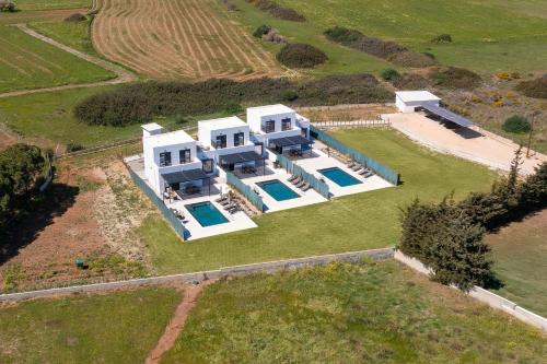 Elixir Vacation Houses - carbon neutral hotel in Unknown City