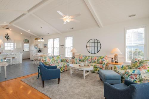 Sea Glass by Oak Island Accommodations - photo 10
