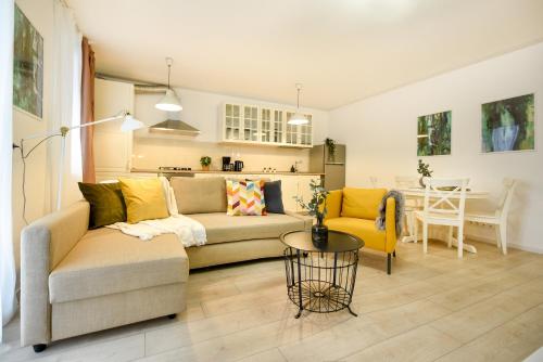 The Comfy Spot 1 BR Apartment & Parking Included in North Business Area — 4-Star Luxury Hotel in Bucharest, Romania