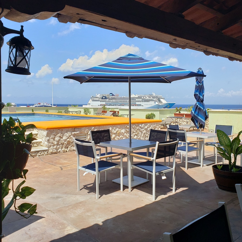 Sundeck