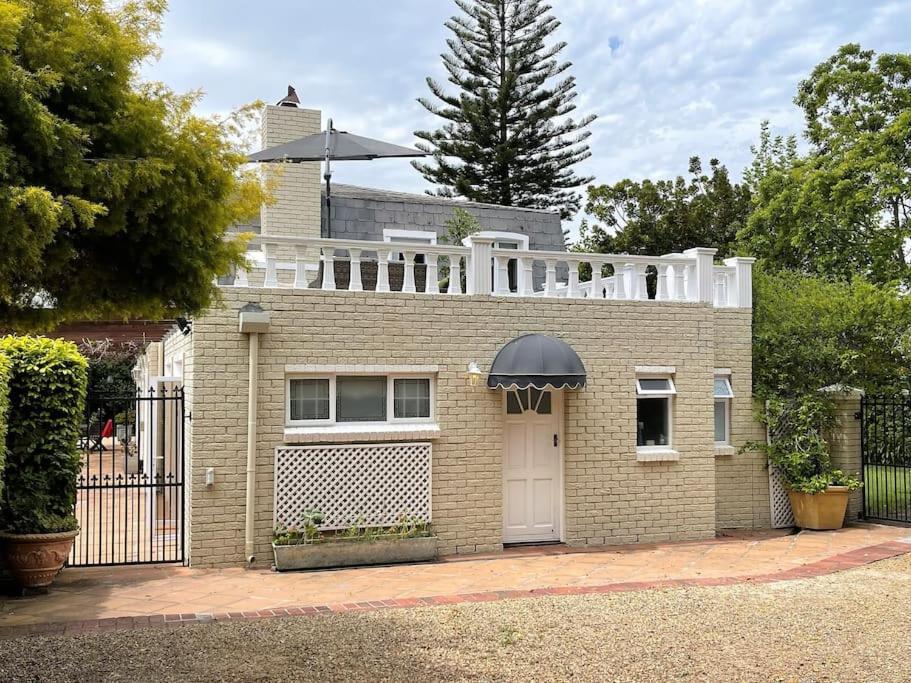 Charming Guest Suite in the Constantia Wine Valley
