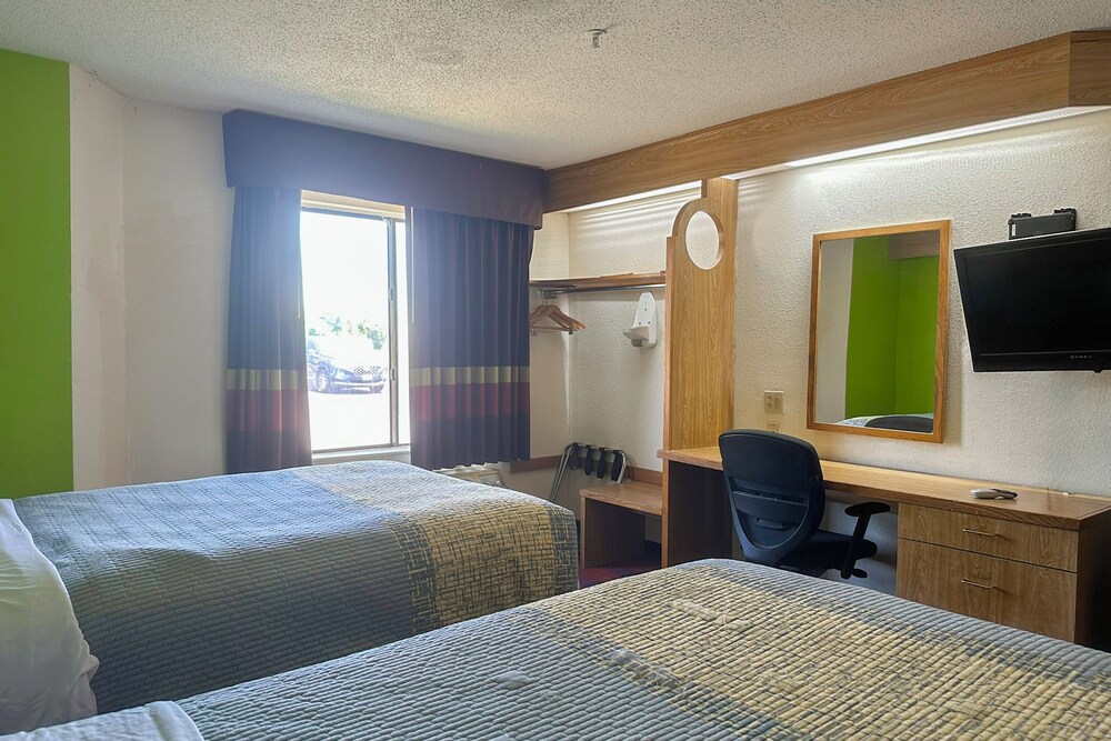 Classic Inn By OYO I 240 Near Memphis Airport - photo 20