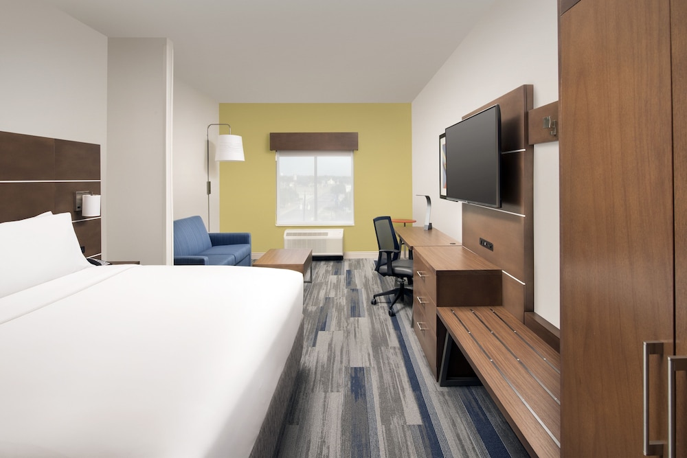 Holiday Inn Express & Suites San Antonio North Windcrest by IHG - photo 10